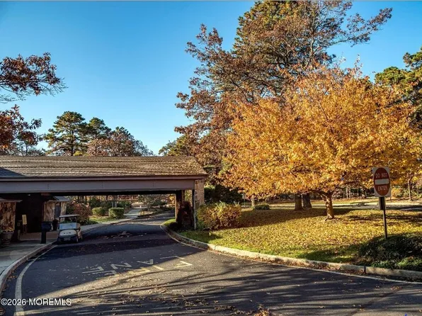 1520 Burr Oak Road, Toms River, NJ 08755