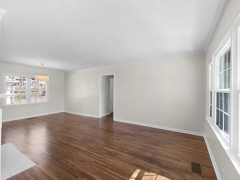 383 Mebanewood Dr — Photo 12