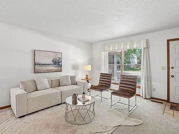 5th image of 1821 Sterling Ct