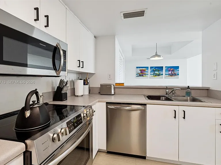 650 West Ave #1406 — Photo 14