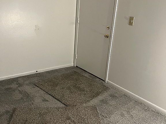 3rd image of 5491 Camelot Dr