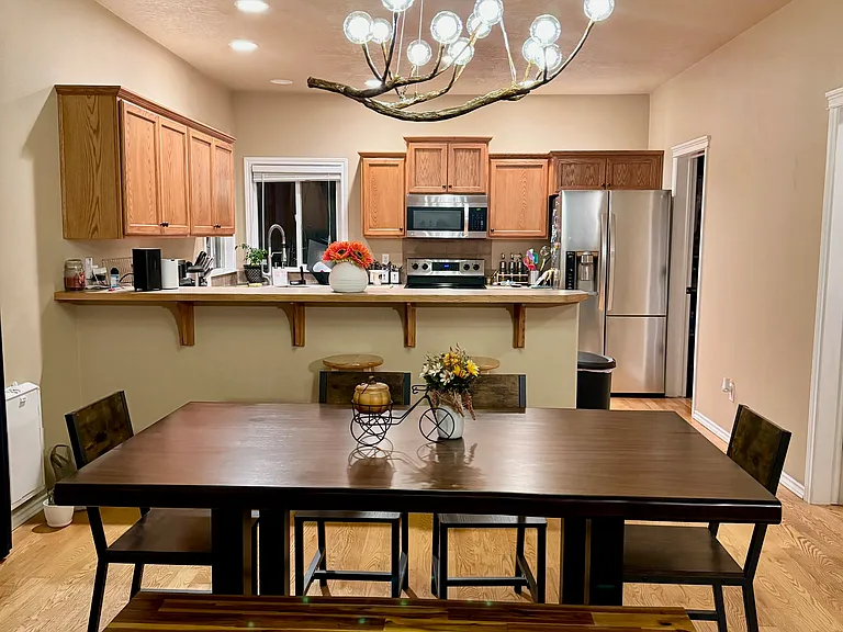 5729 S Moreya Ave — Photo 2