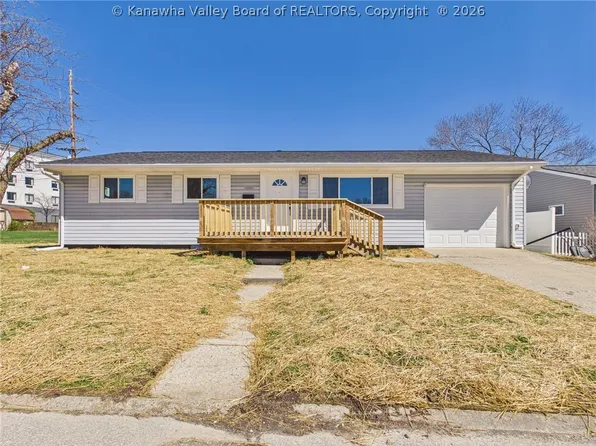 434 Brook Cir, Hurricane, WV 25526