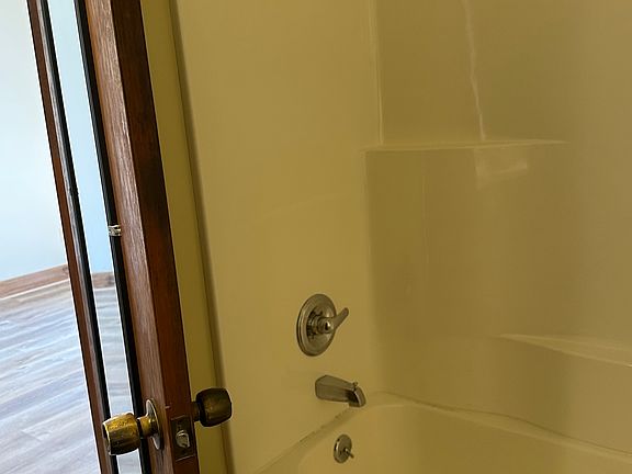 Downstairs full bath