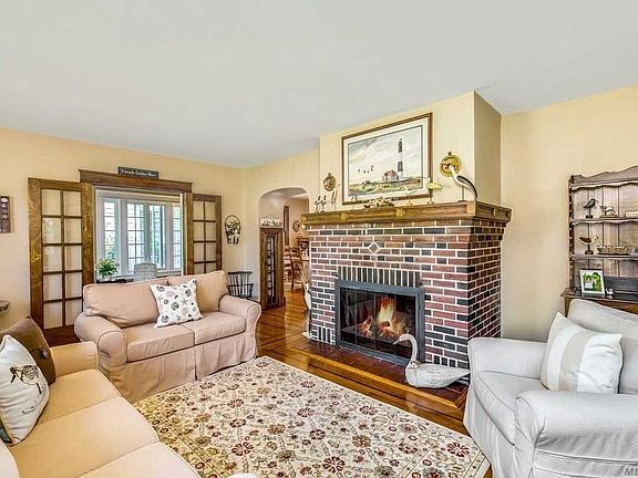 2nd image of 535 Pine Acres Blvd