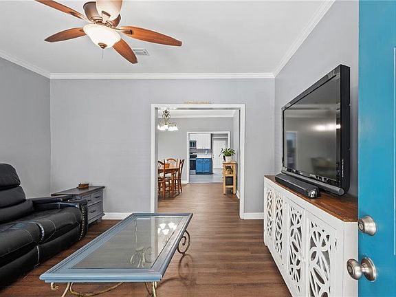 4th image of 4748 Fowler Cir