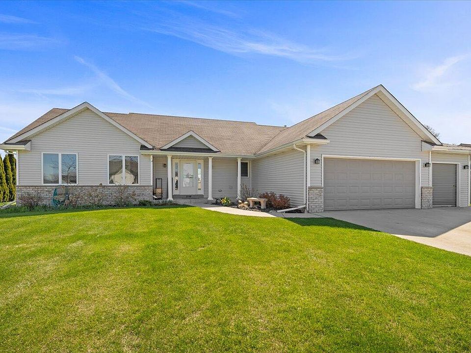 1st image of 256 East Redding CIRCLE