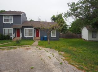 124 Hillside Dr #B, Elgin, TX 78621