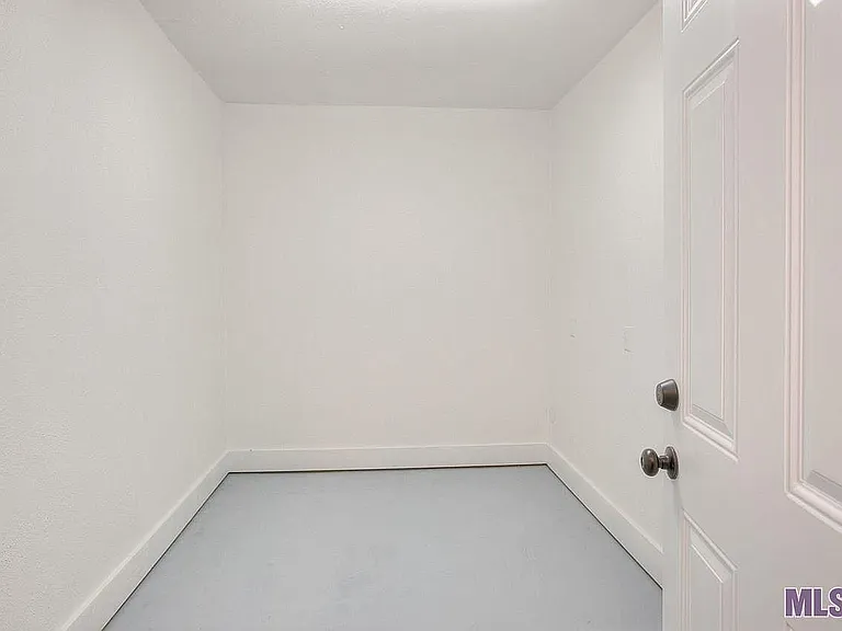 15921 McNeil Ave — Photo 21