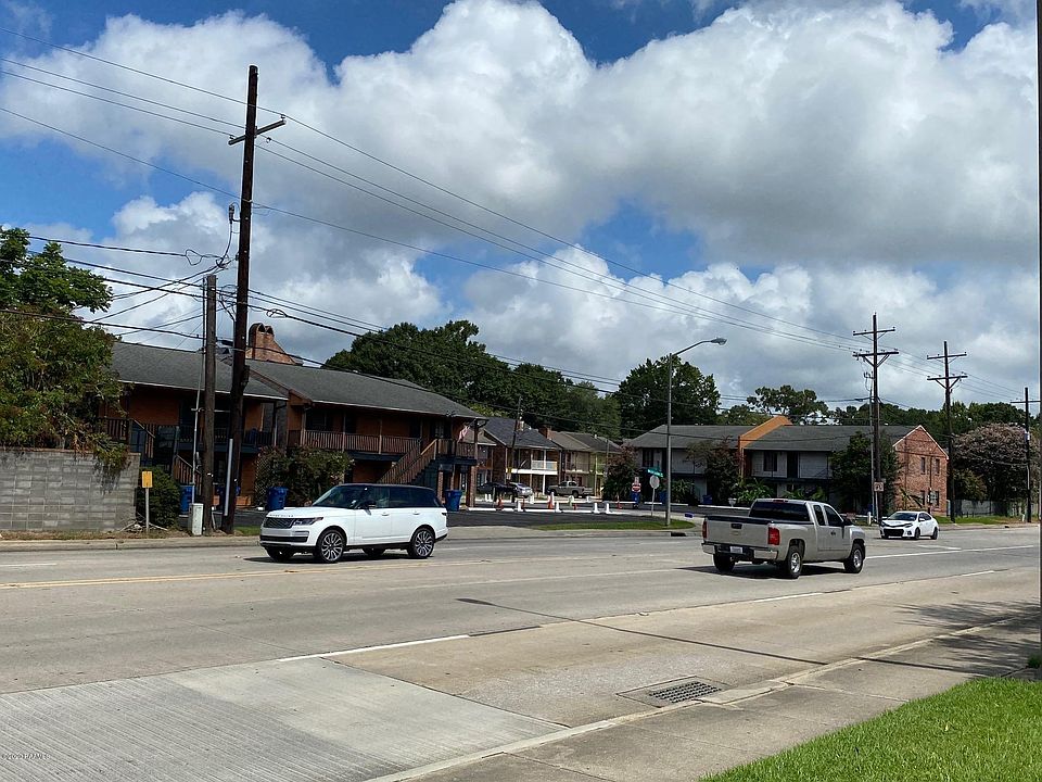2nd image of 1116 Kaliste Saloom Rd