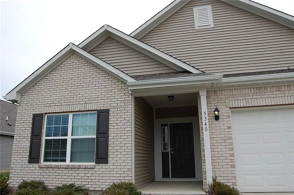 3 bed, 1801 sqft, $2,200 — Photo 1