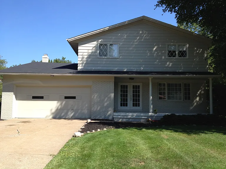 Radcliffe Dr — Photo 1