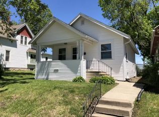 1032 17th St NE, Cedar Rapids, IA 52402