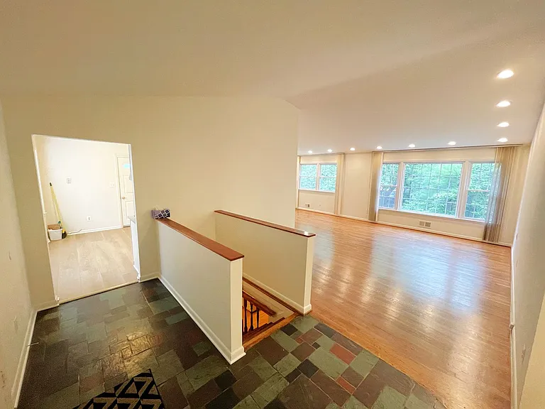 8410 Buckhannon Dr — Photo 5