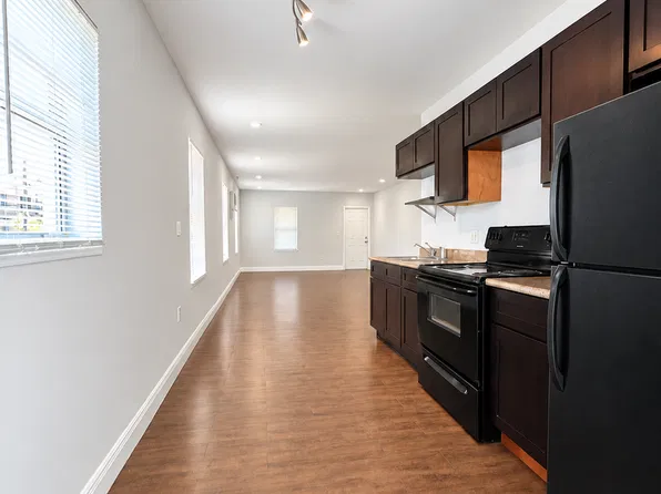 Charming Apartment complex, 1533 NW 2nd St #123-U, Miami, FL 33136