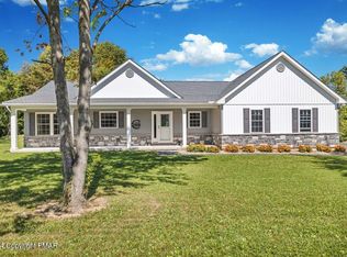 547 Carney Rd, Palmerton, PA 18071