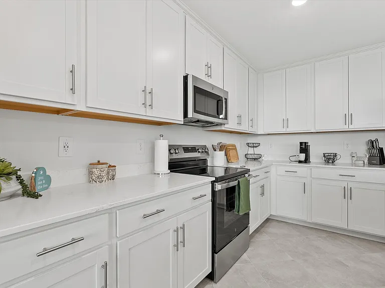 17570 Opal Sand Dr #302 — Photo 15
