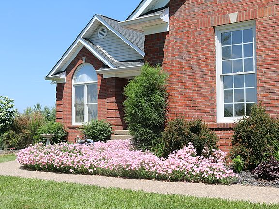 Welcoming walk to front door