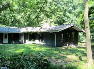 566 Schultz Rd, Perkiomenville, PA 18074