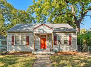 804 Thurston St, Manhattan, KS 66502