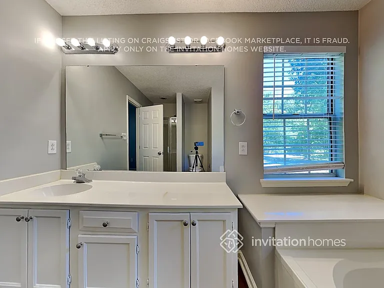11908 Harris Pointe Dr — Photo 15