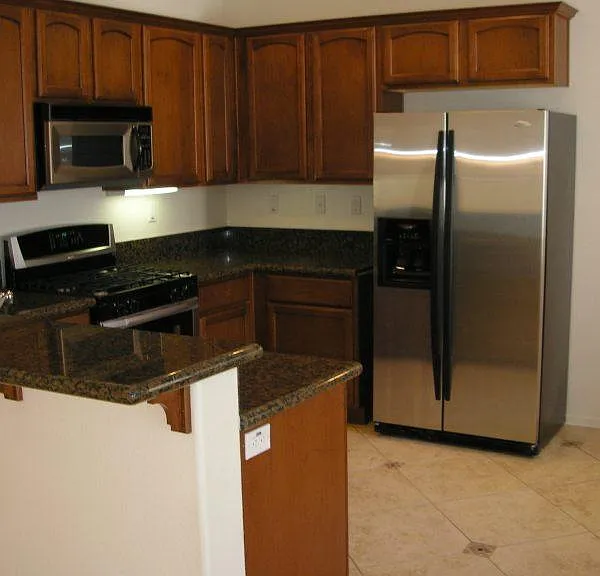315 Dolphin Ln — Photo 2