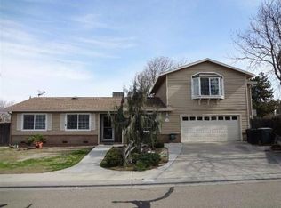 820 Ridge Ave, Ripon, CA 95366