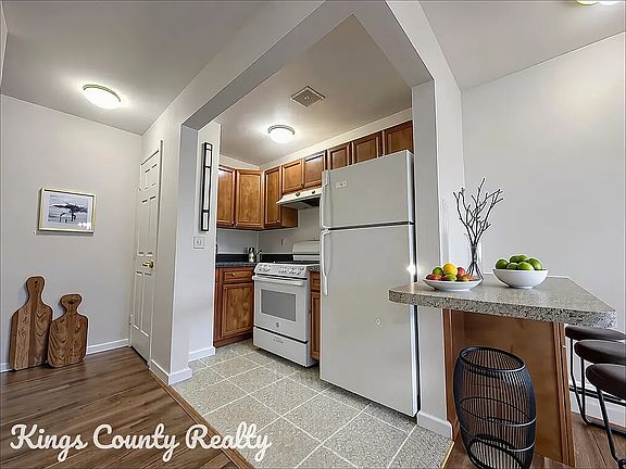 5th image of 10469 88th Ave APT 3F