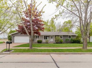 117 E Morningside Dr, Kaukauna, WI 54130