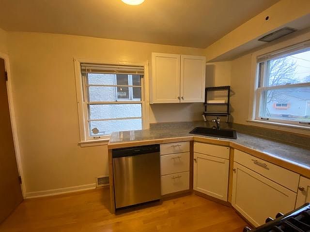 1st image of 533 N Lombard Ave #1