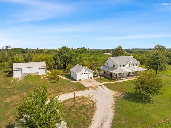 3008 E 355th St, Drexel, MO 64742
