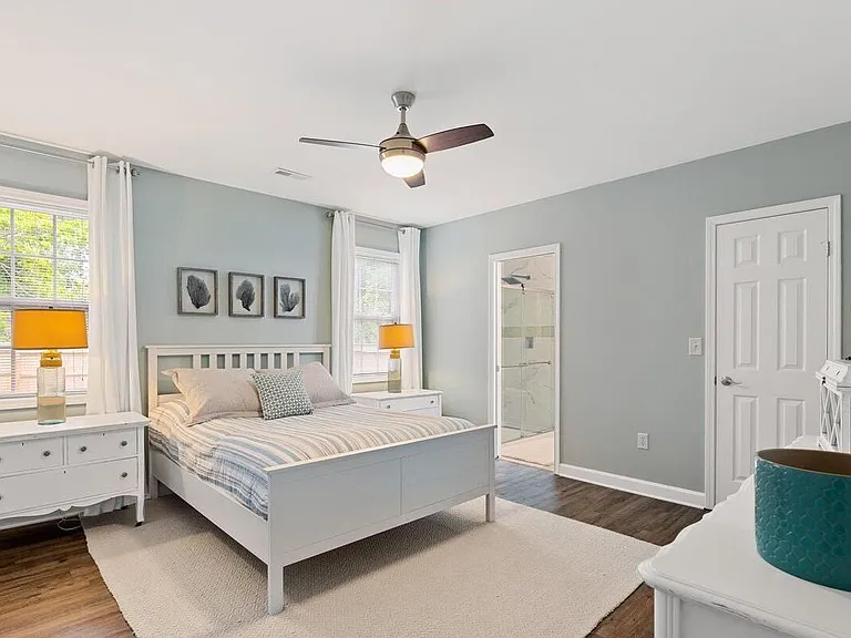 437 N Belvedere Dr — Photo 21
