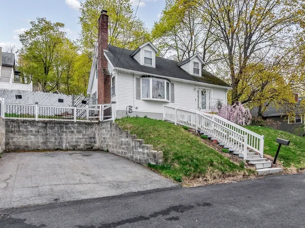 6 Endicott St, Lawrence, MA 01841