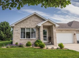 310 11th Cir SE, Demotte, IN 46310