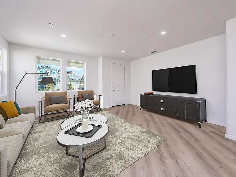 2563 Chianti Way — Photo 3