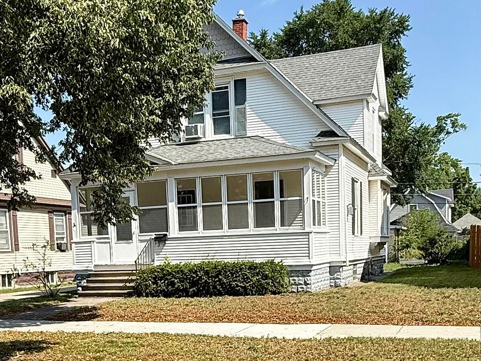 1st image of 35 E 20th St