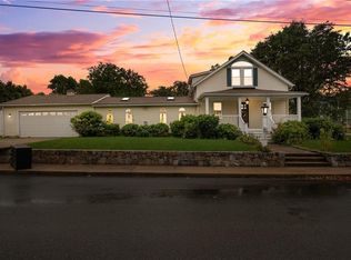 79 Lenox Ave, West Warwick, RI 02893