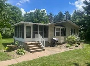 7337 Nine Mile Creek Rd, Eau claire, WI 54701