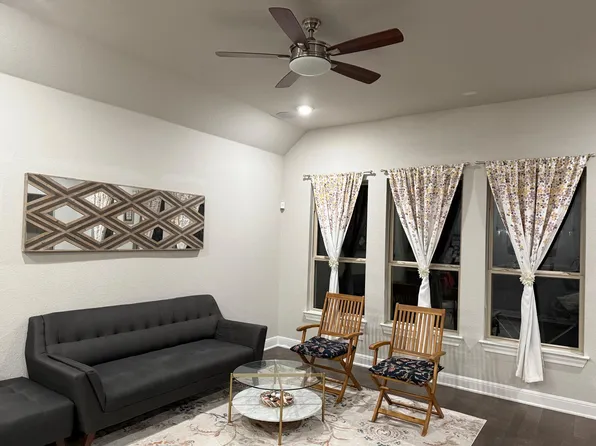2637 Enza Dr, Round Rock, TX 78665