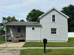 907 Harrison St, Walkerton, IN 46574