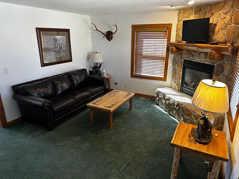 430 Fuller Dr — Photo 10
