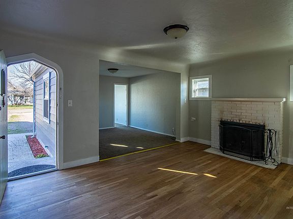 3rd image of 1407 S Elder St