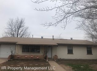 1214 W Mathews St, Roswell, NM 88203