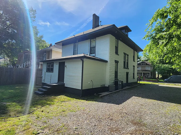 1154 Central Ave #1 — Photo 9
