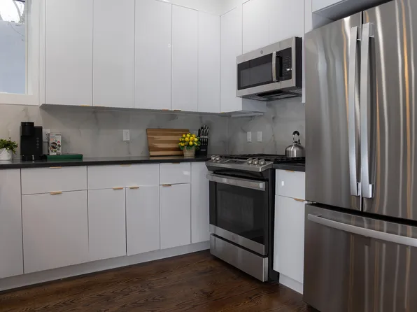 39 Boyd Avenue image 11 of 28