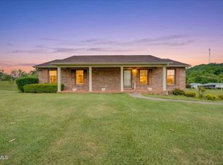 453 Twin Barns Rd, Greeneville, TN 37743