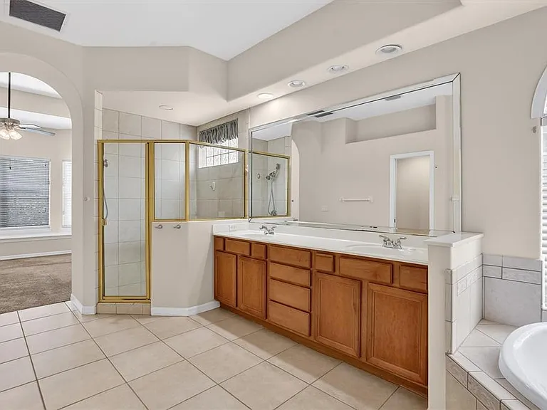 8506 Saint Marino Blvd — Photo 22