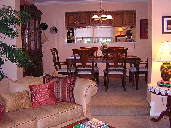 Living Room/Dining Room