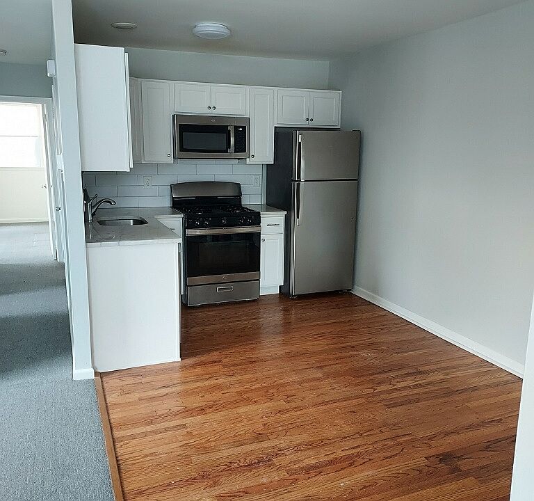 1st image of 7040 Valley Ave Floor 2