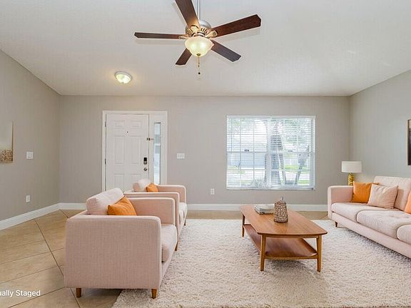 3rd image of 1540 Chepacket St